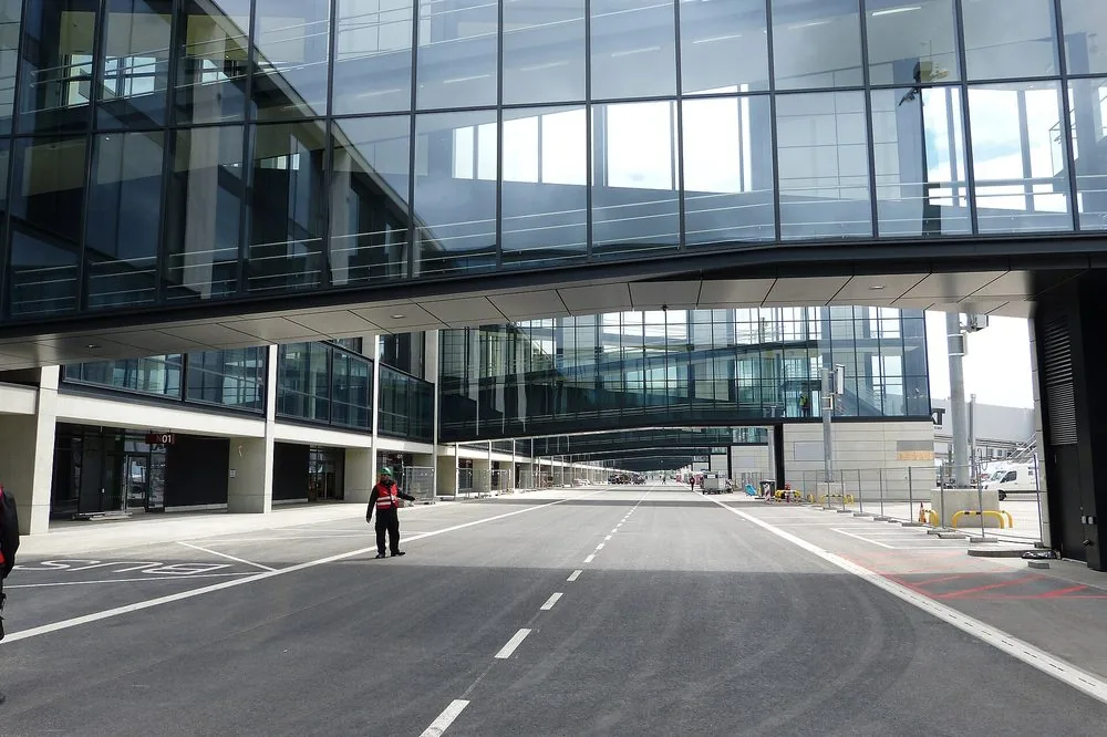 Terminal des Flughafens Berlin Brandenburg (BER) in Schönefeld